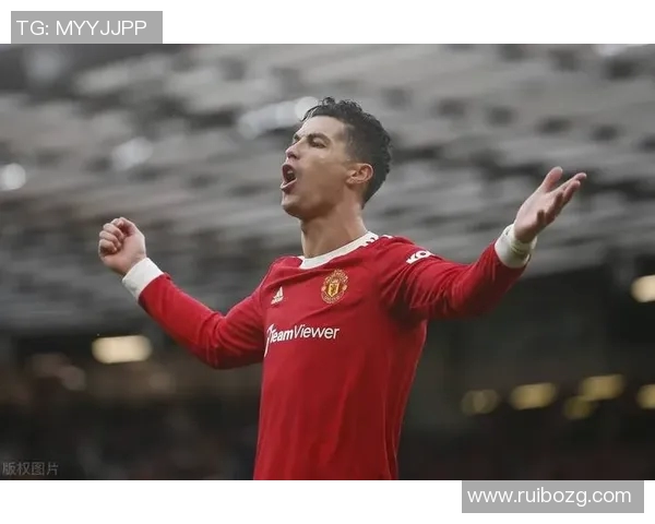 恒大与香港东方激烈对骂引发球迷热议赛场外的纷争与情绪对抗 恒大与香港东方激烈对骂引发球迷热议赛场外的纷争与情绪对抗