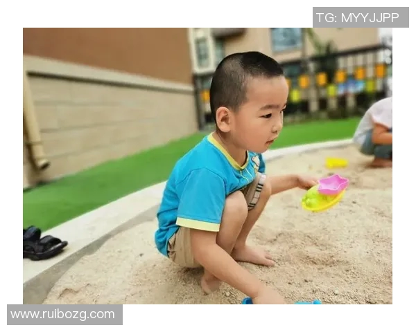 佩里湖鹰队与巨人队激战正酣精彩瞬间回顾与分析 佩里湖鹰队与巨人队激战正酣精彩瞬间回顾与分析