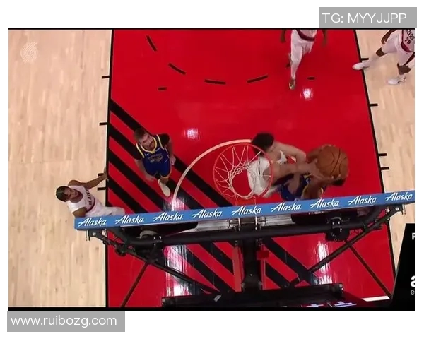 勇士与开拓者激战1102场面火爆精彩瞬间回顾 勇士与开拓者激战1102场面火爆精彩瞬间回顾