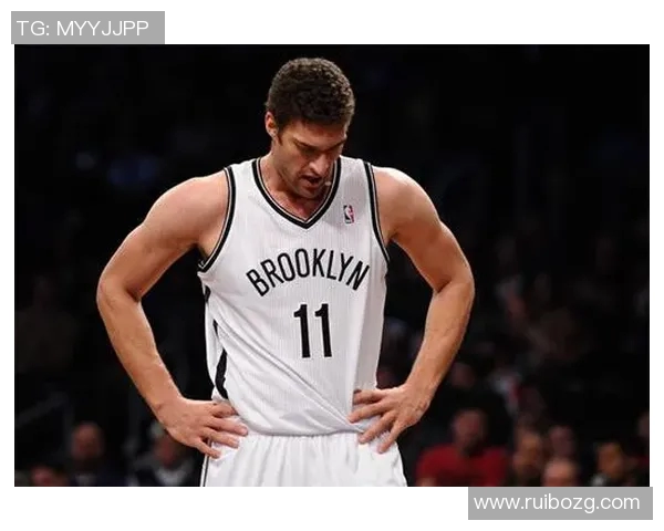 布鲁克洛佩斯：从NBA巨星到篮球战术的关键角色解析